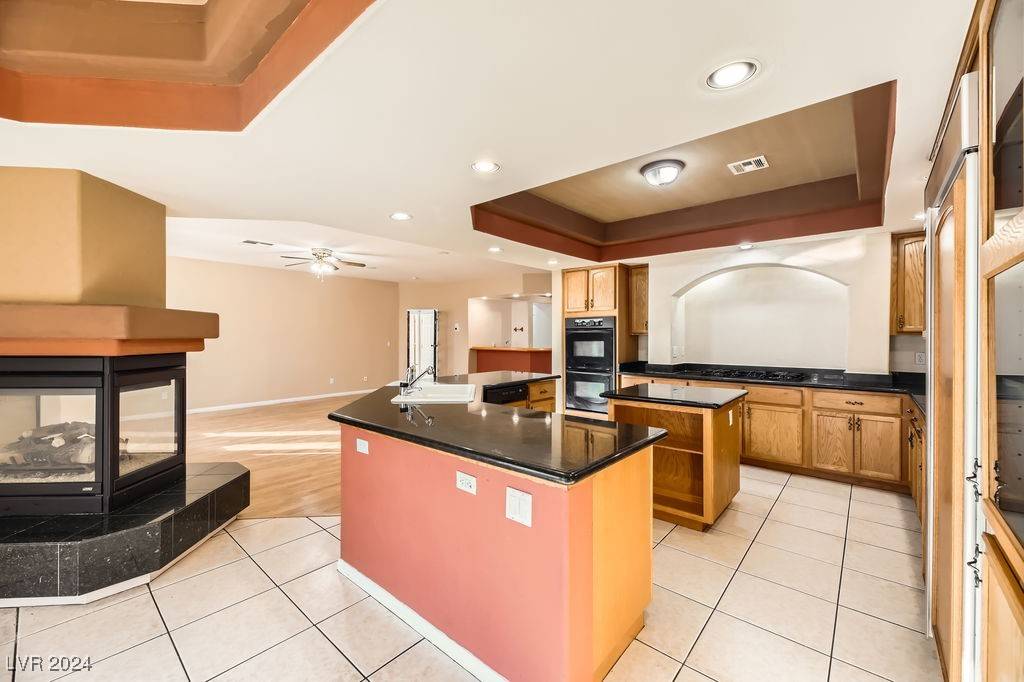 Las Vegas, NV 89139,7668 Gossamer Wind ST