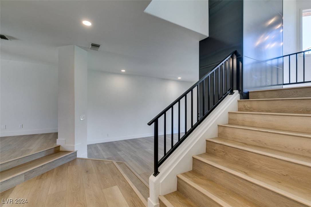 Las Vegas, NV 89113,7132 Mission Hills DR