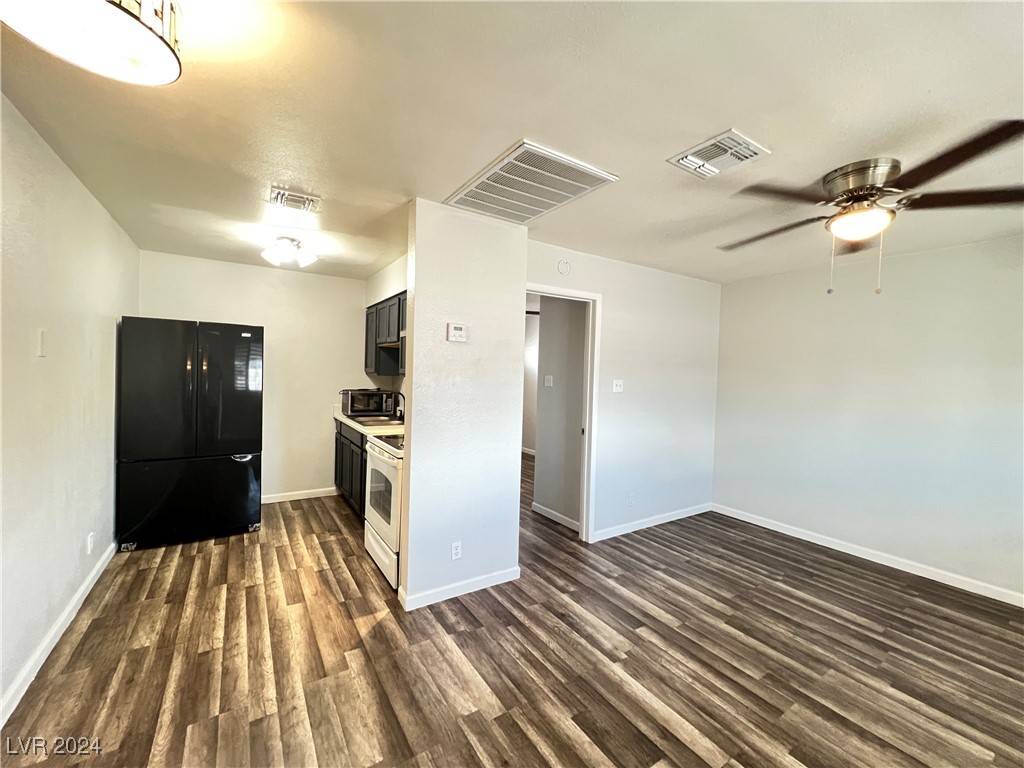 Las Vegas, NV 89122,6019 Clark ST