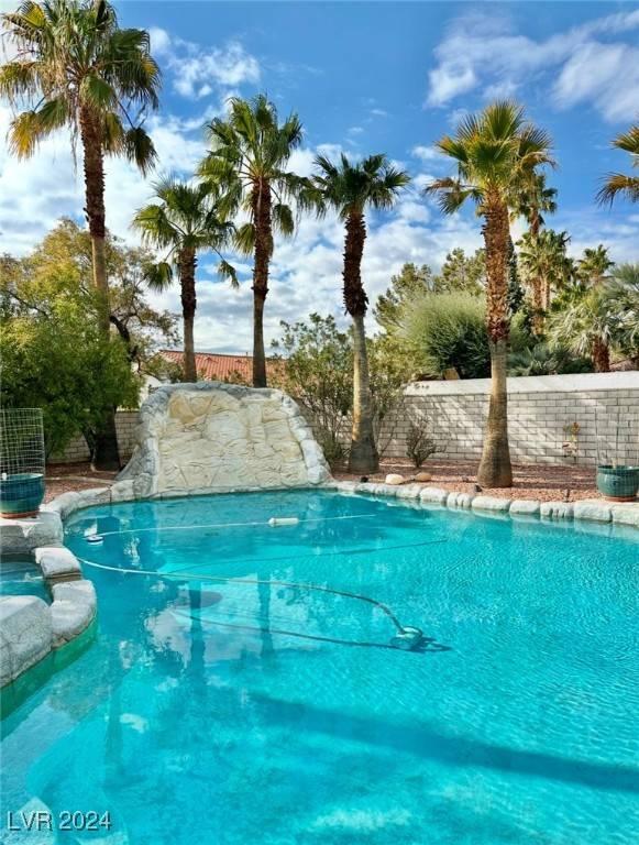 Las Vegas, NV 89117,9917 ASPEN KNOLL CT