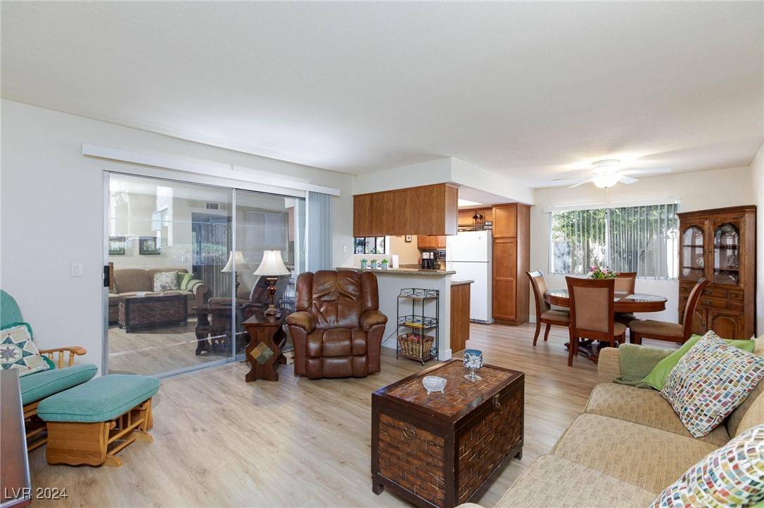 Las Vegas, NV 89145,7200 Pirates Cove RD #1093