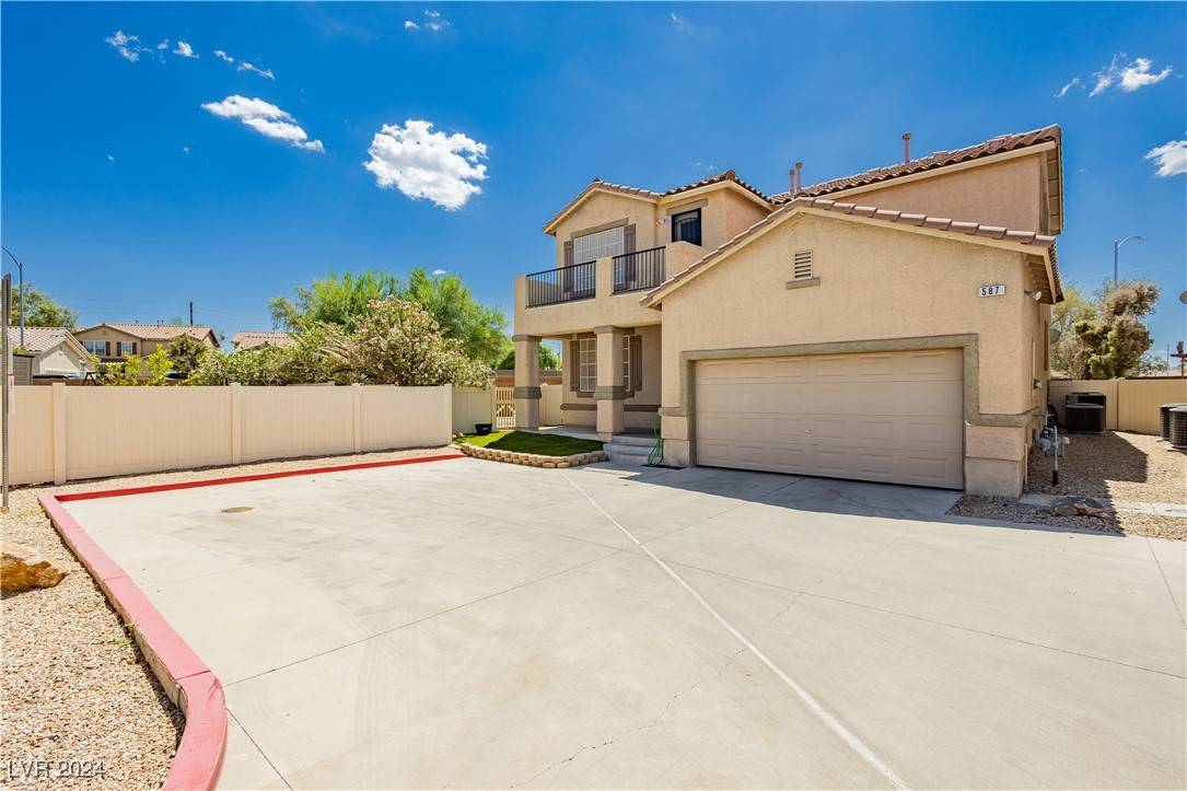 Henderson, NV 89015,587 Bayo Canyon CT