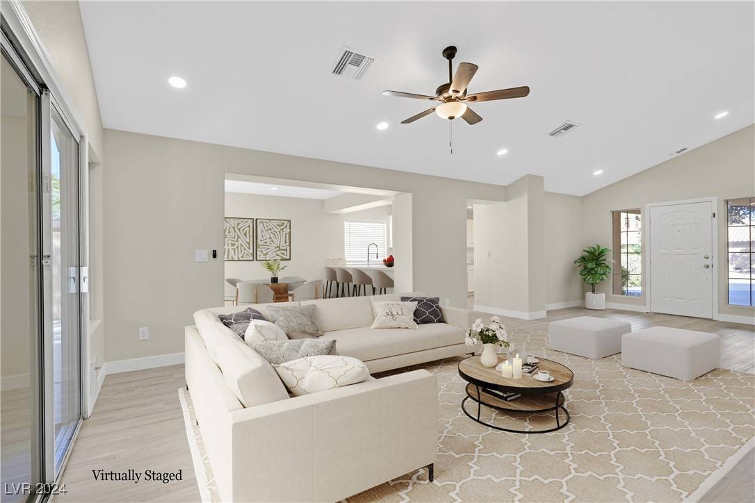 Las Vegas, NV 89123,8217 Coyado ST