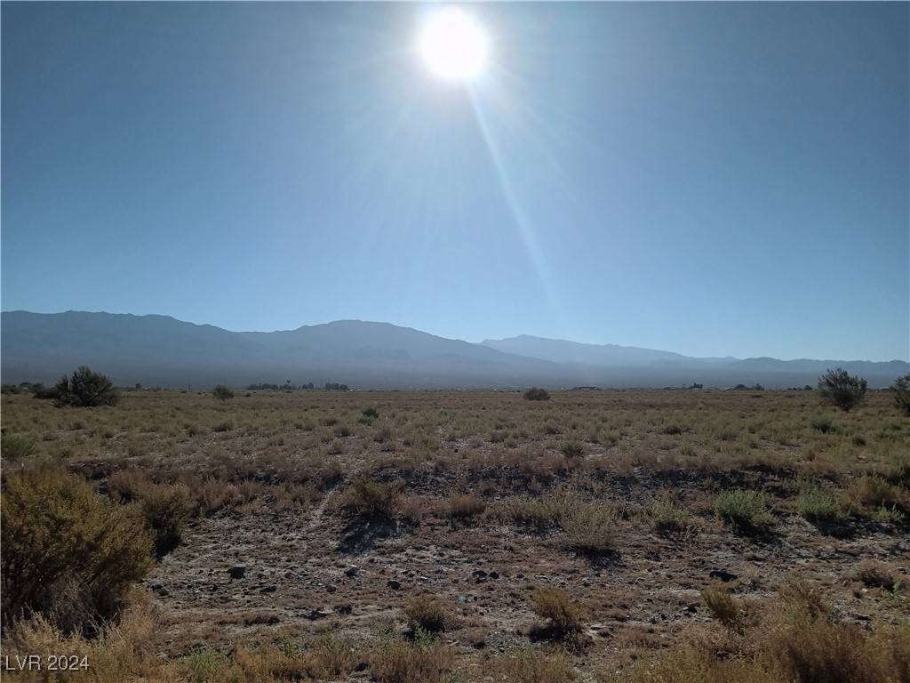 Pahrump, NV 89060,6421 N Mountain VW