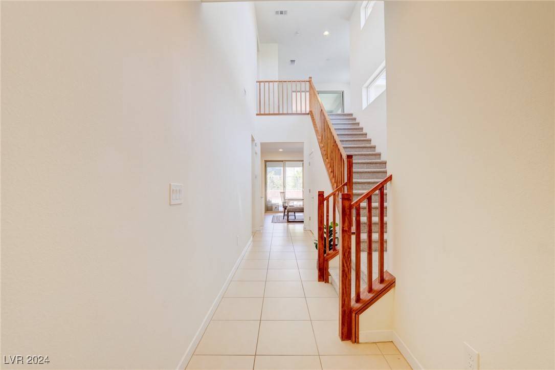 Las Vegas, NV 89135,10278 Kesington DR