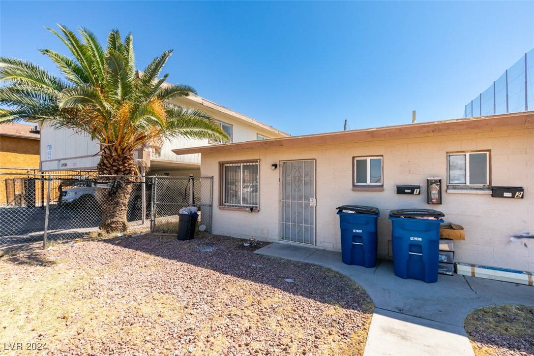 Las Vegas, NV 89102,1713 Fairfield AVE