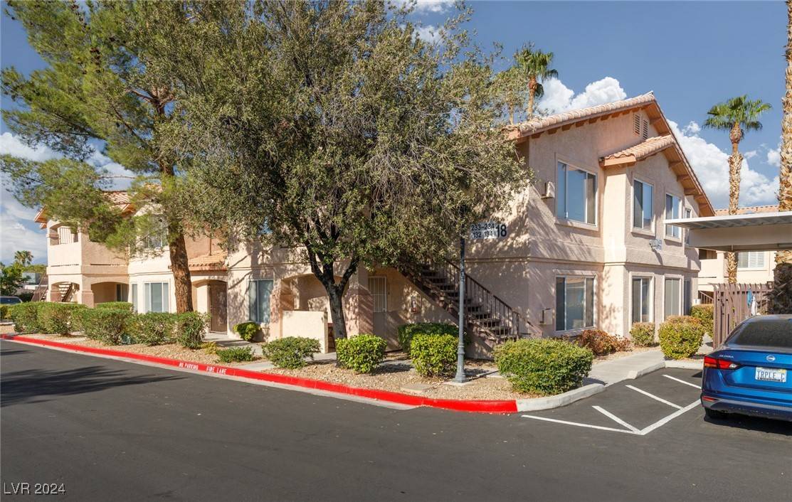 Las Vegas, NV 89145,350 S Durango DR #134