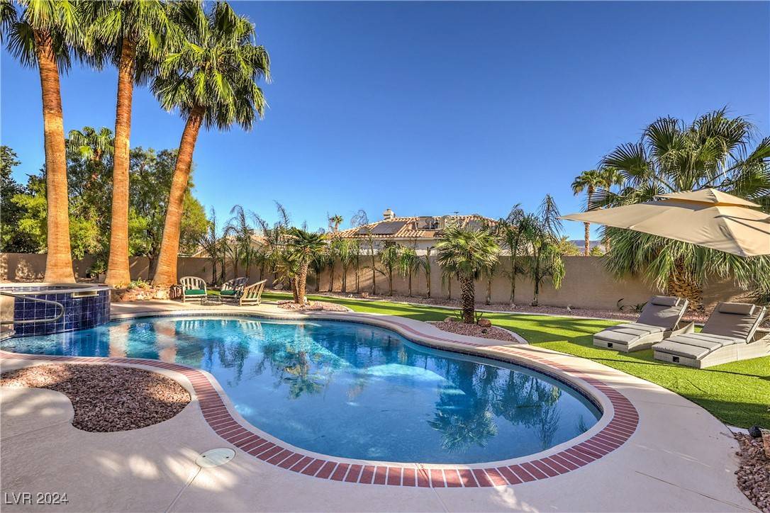 Henderson, NV 89014,284 Merrick WAY