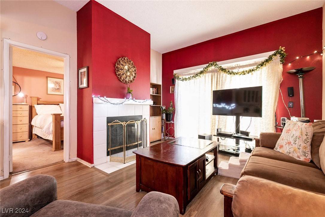 Las Vegas, NV 89145,7100 Pirates Cove RD #2004