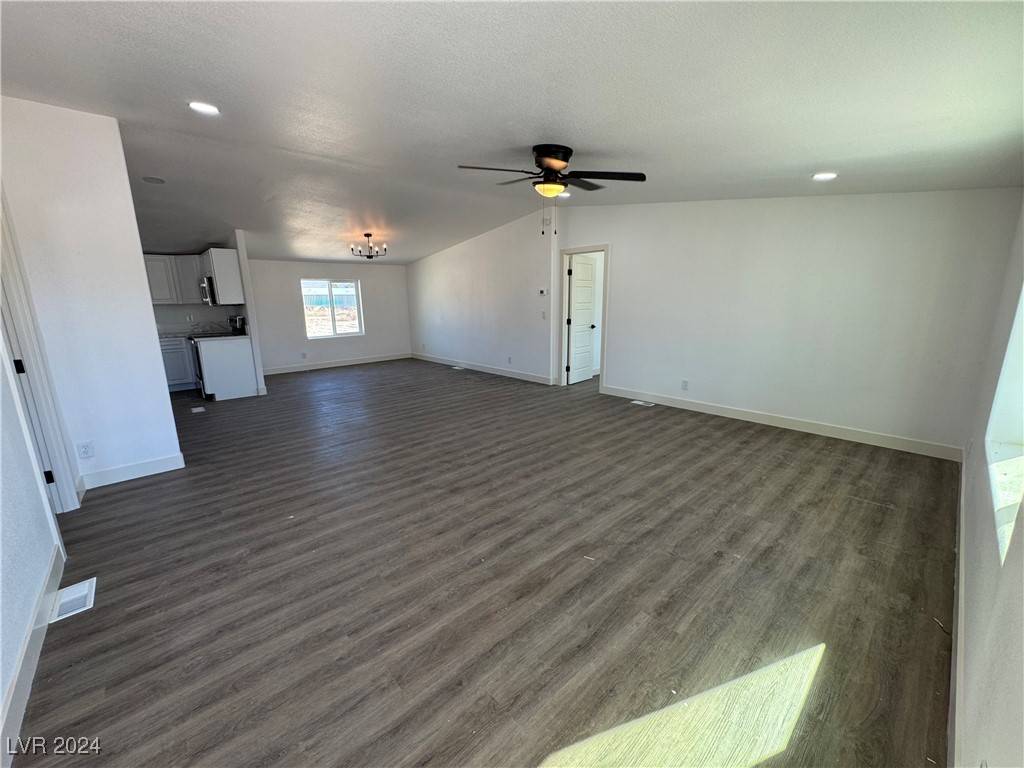 Pahrump, NV 89060,5121 N Linda ST