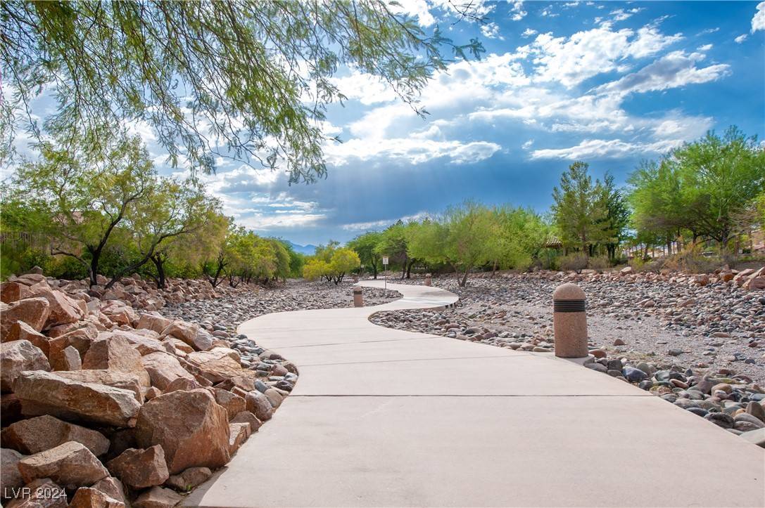Las Vegas, NV 89113,7702 Mohawk Cliff AVE