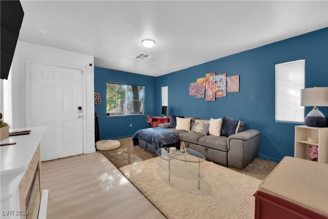 Las Vegas, NV 89129,3647 McMurty CT