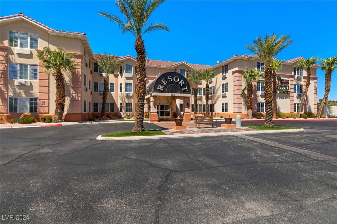 Mesquite, NV 89027,555 Highland DR #228