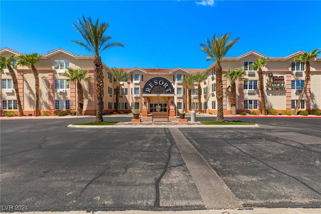 Mesquite, NV 89027,555 Highland DR #228