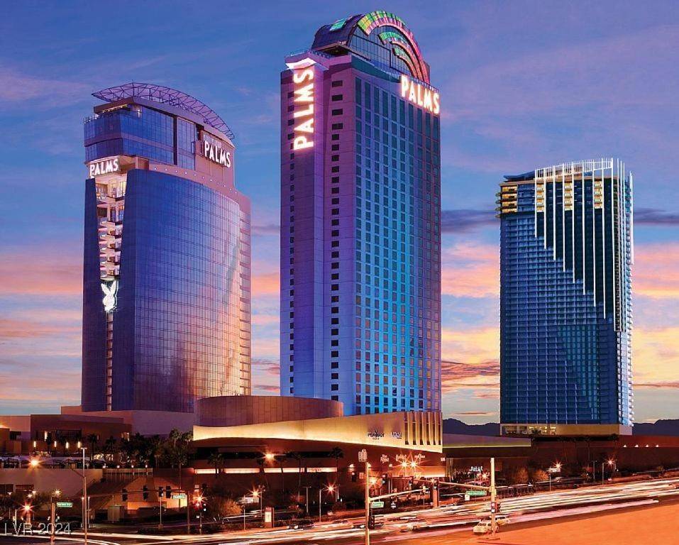 Las Vegas, NV 89103,4381 W Flamingo RD #3021