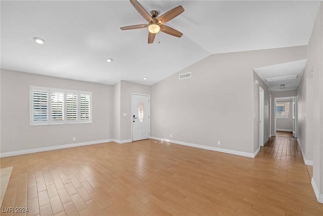 Henderson, NV 89014,3154 Laurel AVE