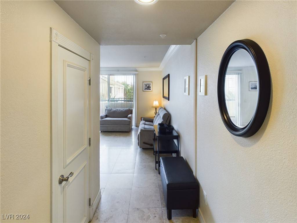 Las Vegas, NV 89169,230 E Flamingo RD #402