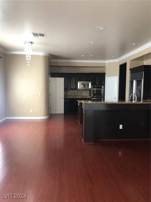 Las Vegas, NV 89145,916 Granger Farm WAY