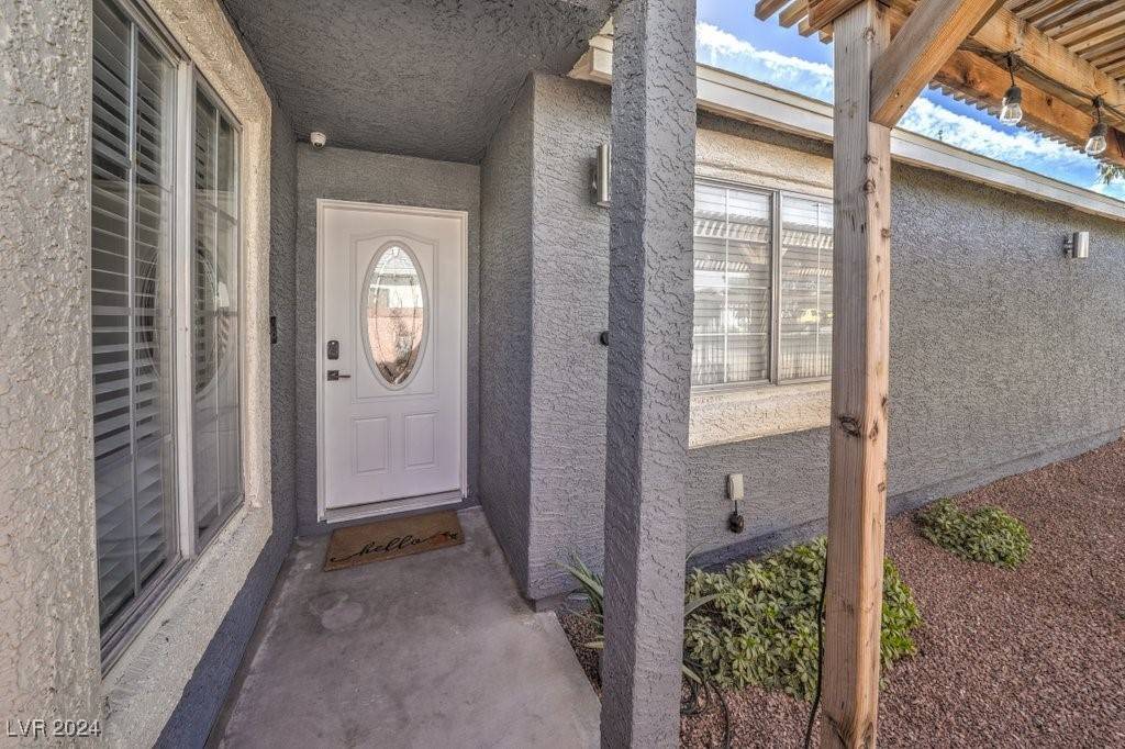 Las Vegas, NV 89108,2221 La Sombra ST