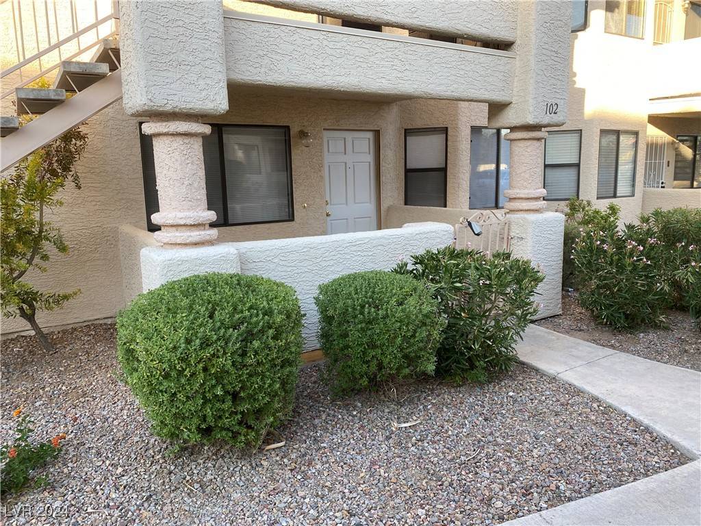 Las Vegas, NV 89128,1009 Sulphur Springs LN #102