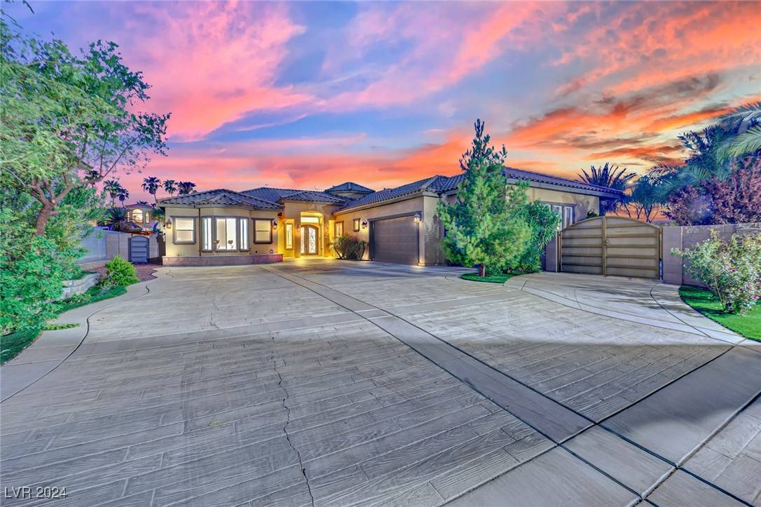 Las Vegas, NV 89121,3717 Gershon CT