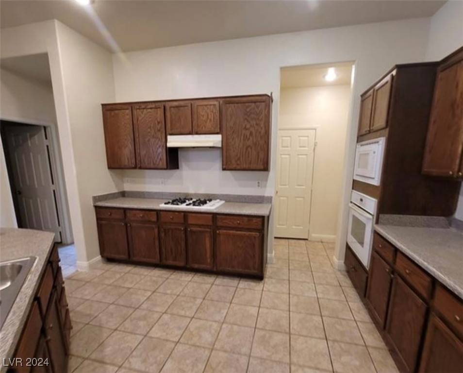 Las Vegas, NV 89131,8240 Aurora Peak AVE