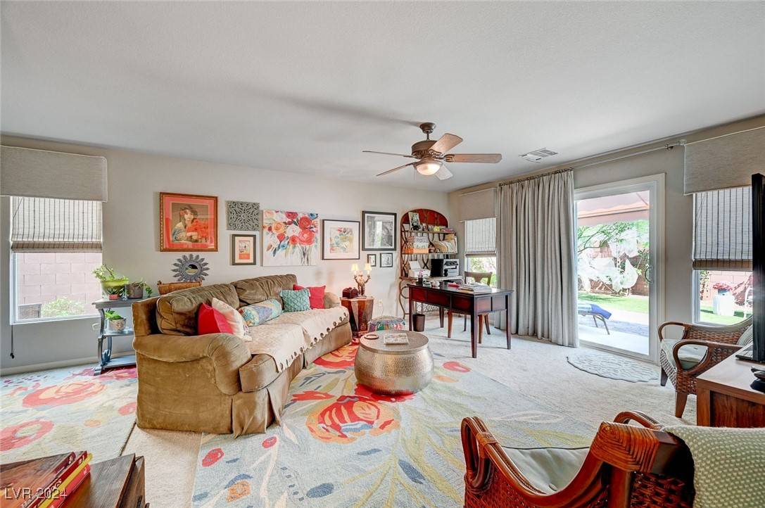 Las Vegas, NV 89139,7350 Bridger Hill CT
