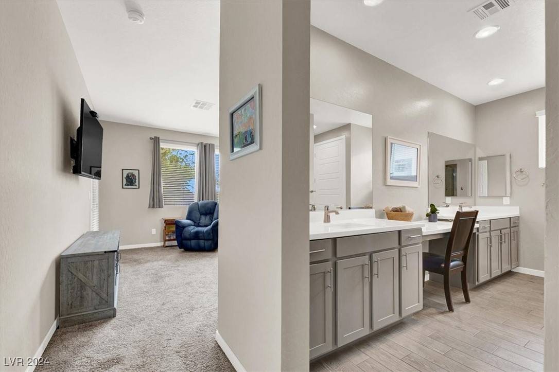Pahrump, NV 89061,5119 E Long Leaf CT