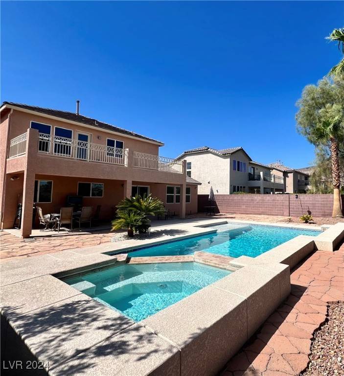 Henderson, NV 89002,40 Prominent Bluff CT
