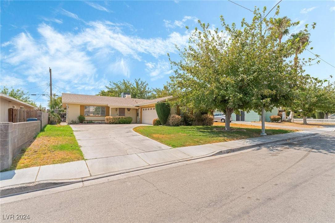 North Las Vegas, NV 89030,321 Lance AVE
