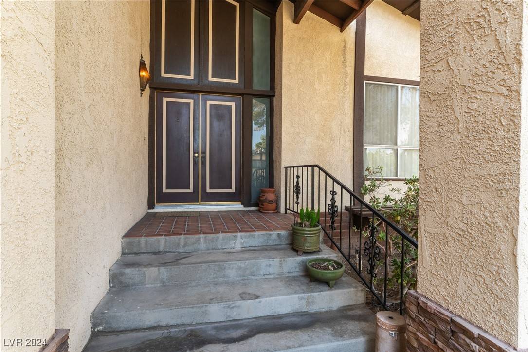 Las Vegas, NV 89103,4415 Flowerdale CT