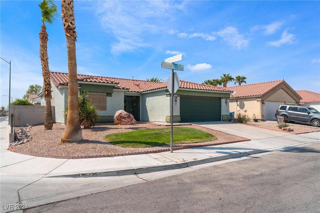 North Las Vegas, NV 89031,5213 Green Vine ST