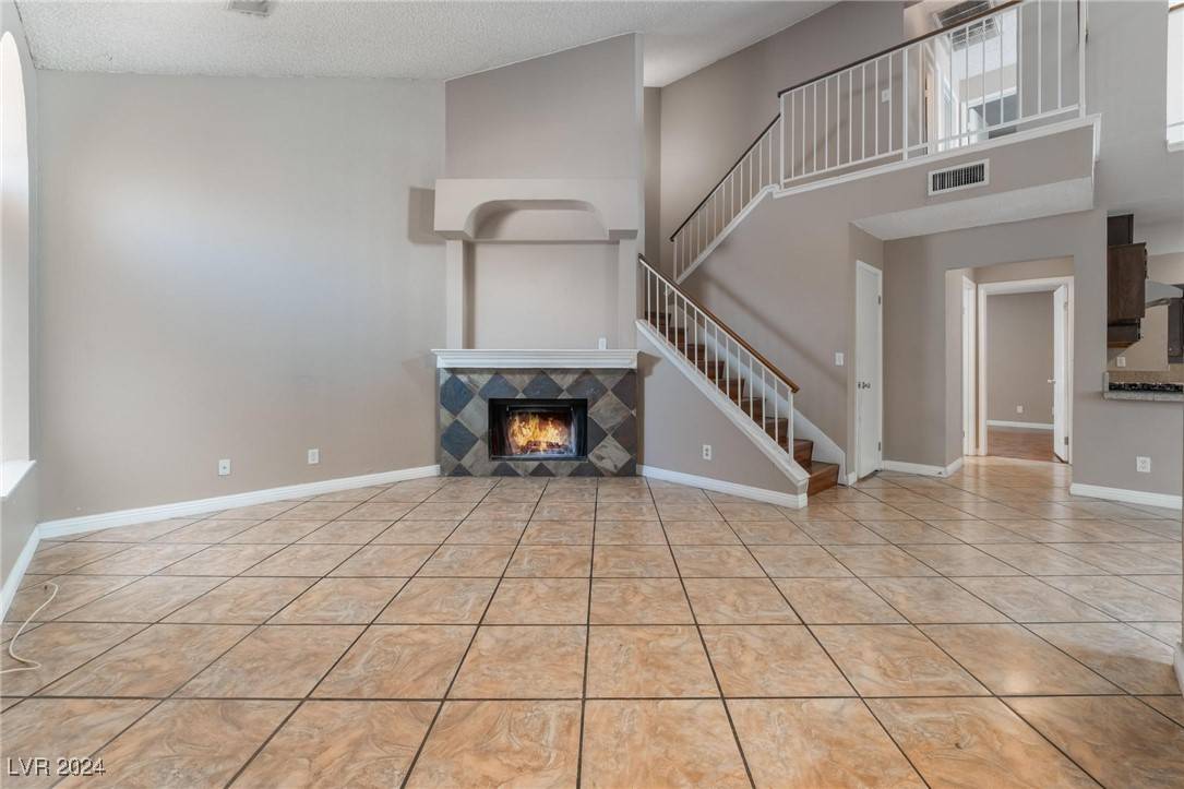 Las Vegas, NV 89108,4349 Fox Point DR