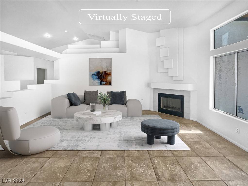 Henderson, NV 89002,407 Royal Greens DR