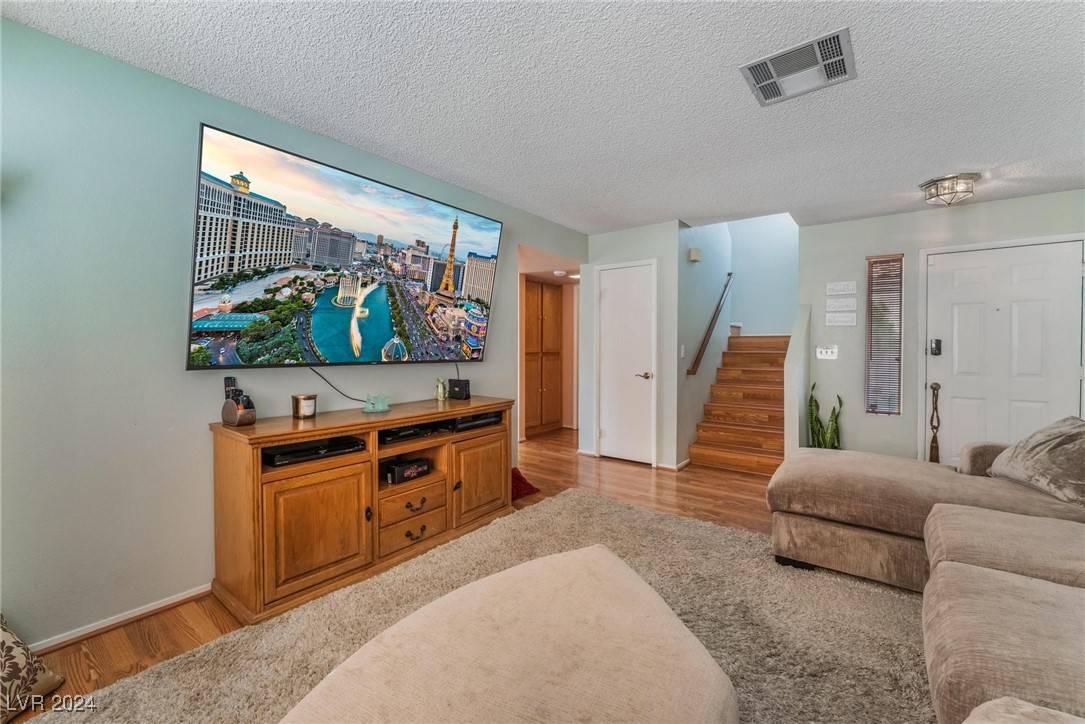 Las Vegas, NV 89145,344 Dockside CT