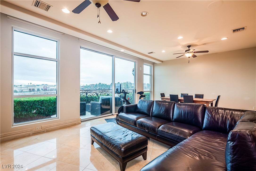 Las Vegas, NV 89145,9101 Alta DR #16
