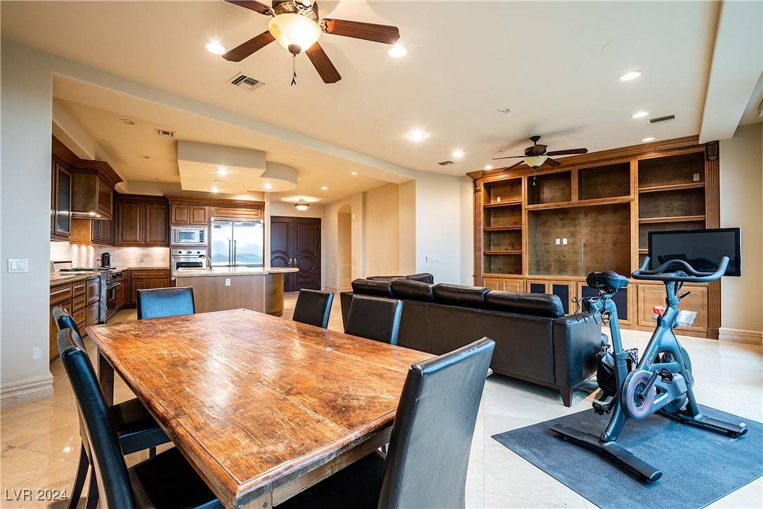 Las Vegas, NV 89145,9101 Alta DR #16