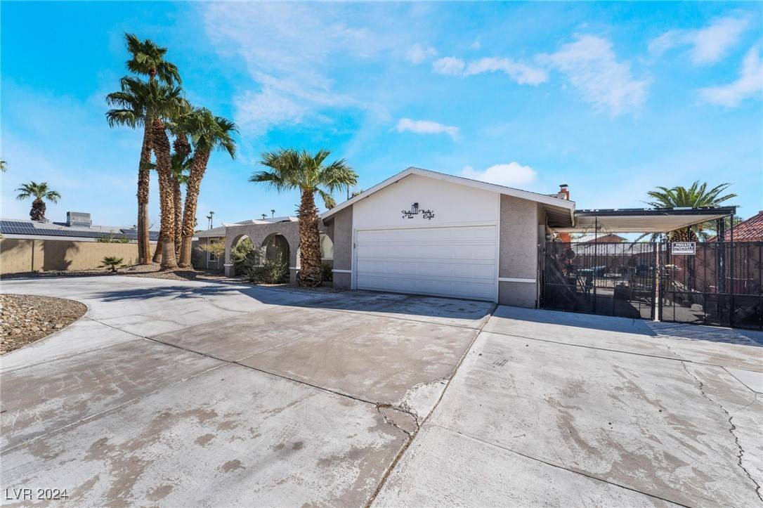 Las Vegas, NV 89121,4238 Greenhill DR