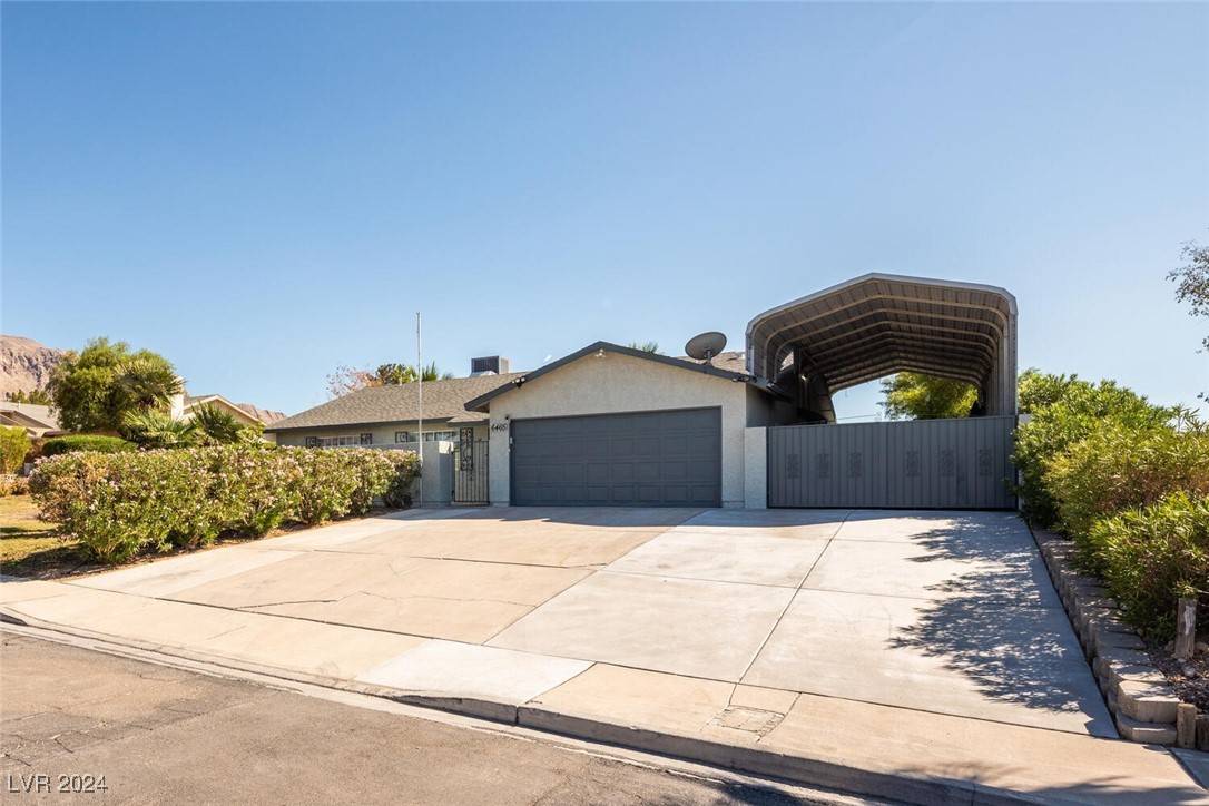 Las Vegas, NV 89156,6465 Kell LN
