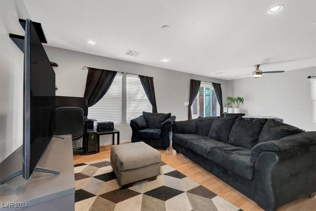 Las Vegas, NV 89149,9421 Sweetwood AVE