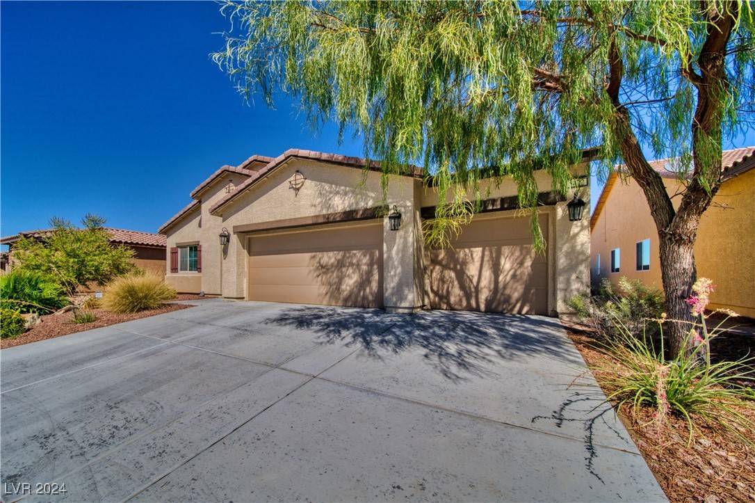 Pahrump, NV 89061,5422 E Di Bossi AVE #1