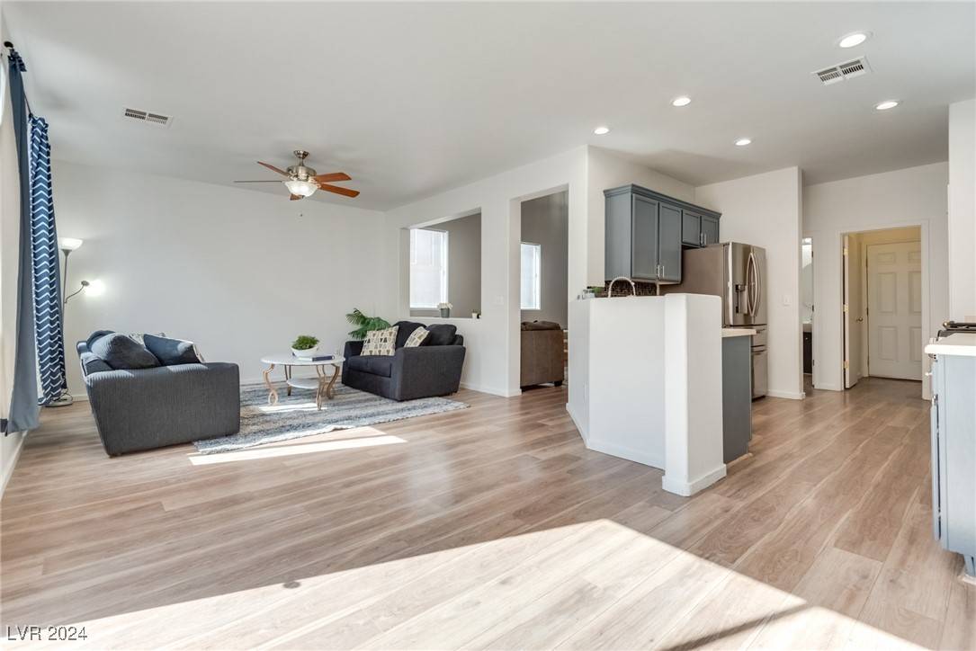 Henderson, NV 89015,639 Marlberry PL