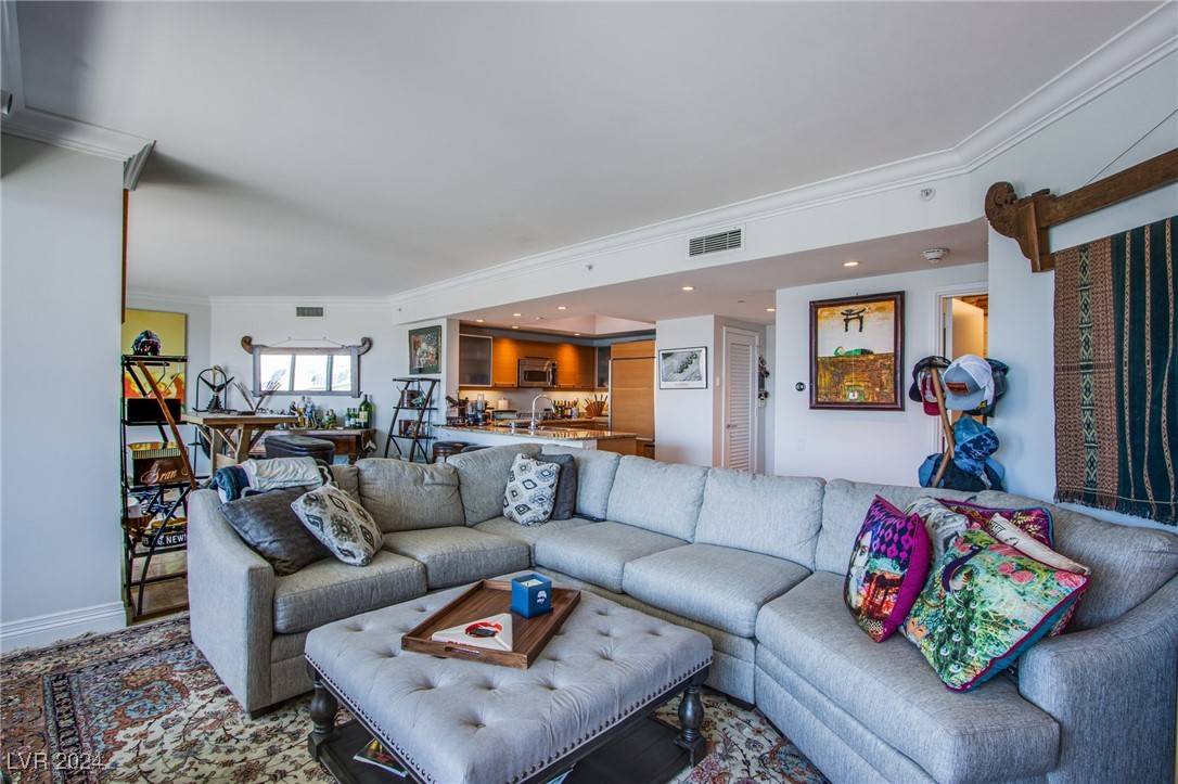 Las Vegas, NV 89109,222 Karen AVE #3305