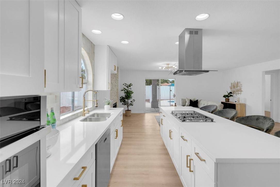 Las Vegas, NV 89129,7512 Wheat Grass CT