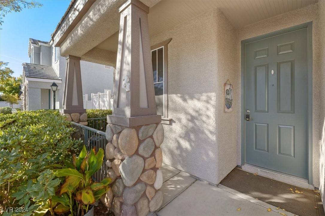 Las Vegas, NV 89139,8375 Hunter Brook ST