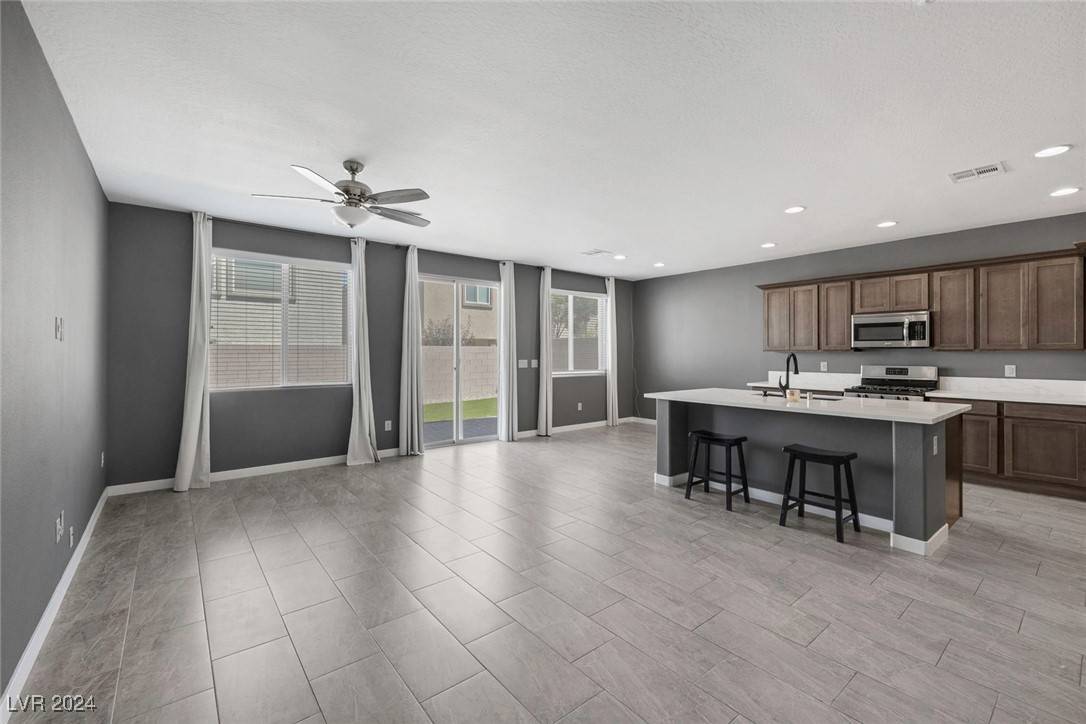 Las Vegas, NV 89178,9214 Blue Agate ST