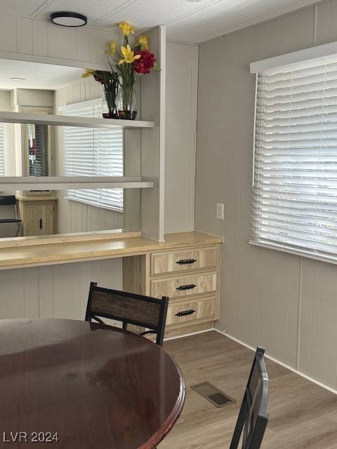Las Vegas, NV 89103,4577 Royal Ridge BLVD #131