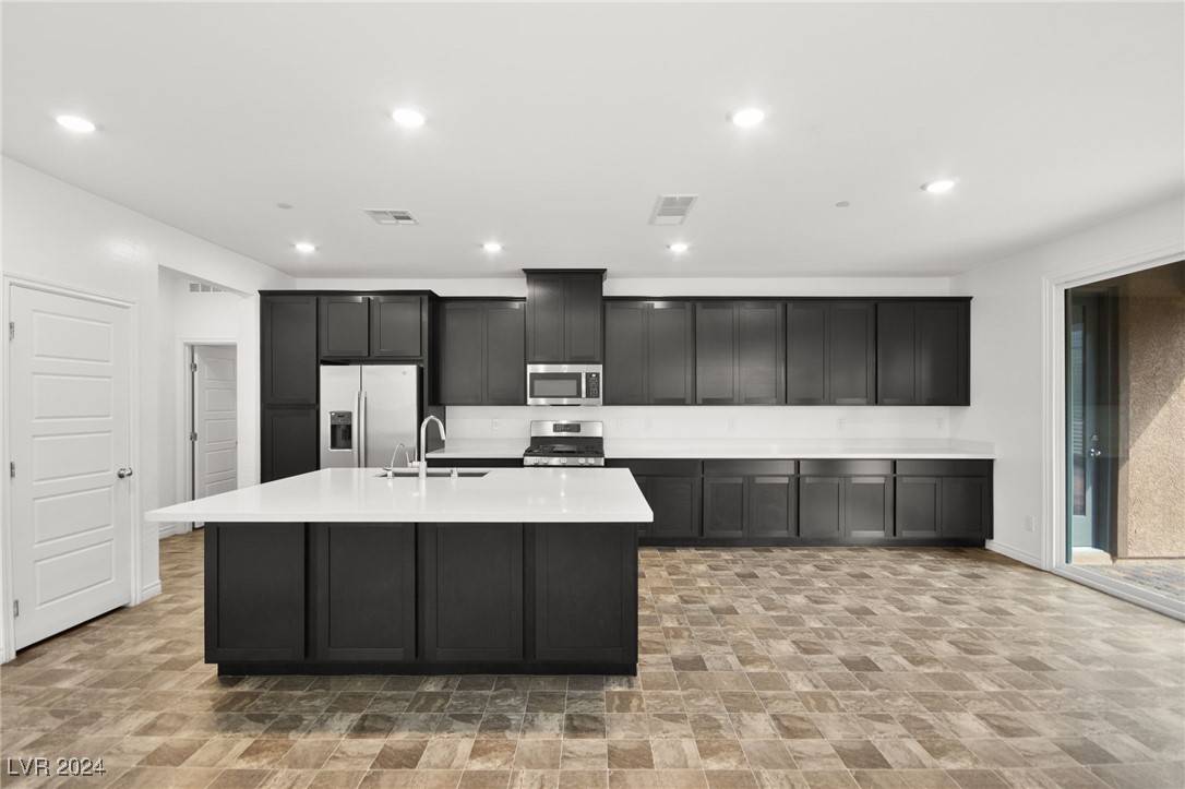 Henderson, NV 89015,295 Robson Ridge LN