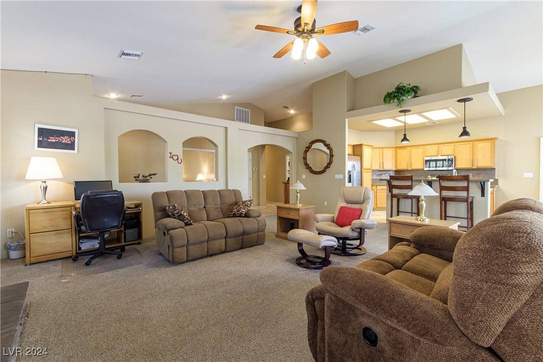 Laughlin, NV 89029,1214 Country Club DR