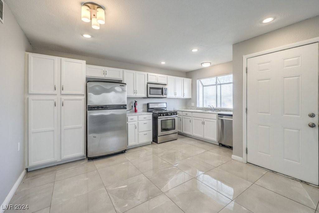 Las Vegas, NV 89115,1856 Nebula DR